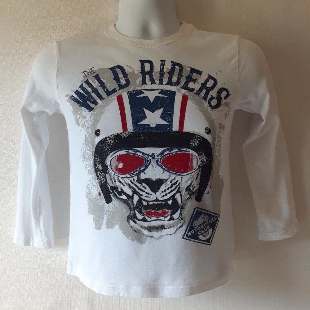 Place 1989 Wild Riders boy's white long-sleeve graphic t-shirt size M (7-8)